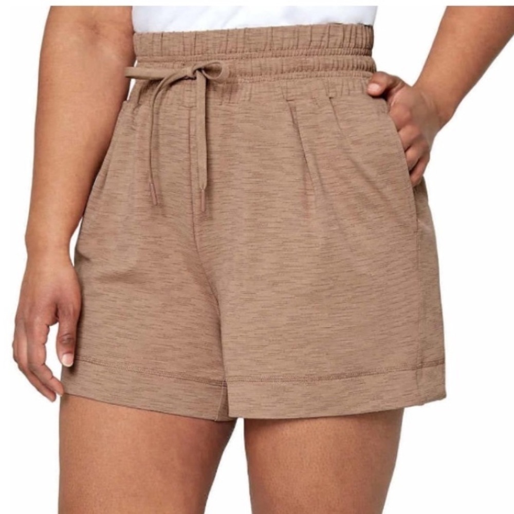 NWT‎ Mondetta everyday ultra soft short L Mocha Mousse